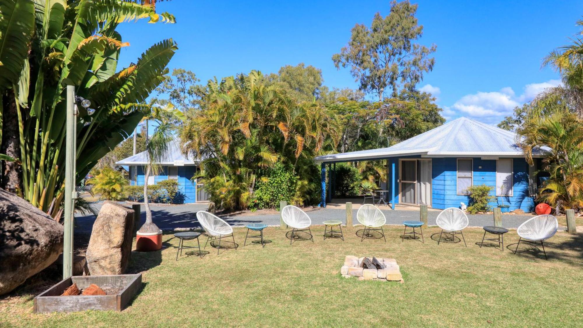 Boyne Island Motel And Villas エクステリア 写真