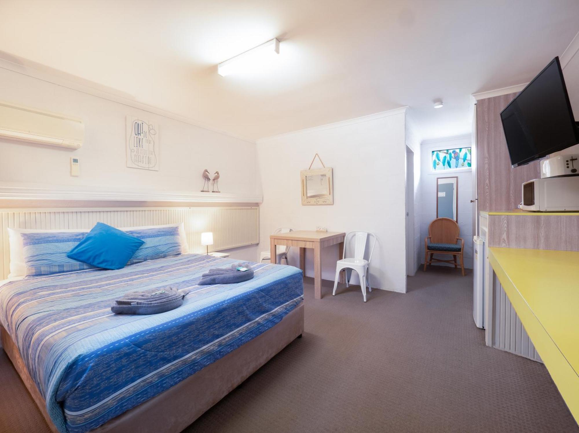 Boyne Island Motel And Villas エクステリア 写真