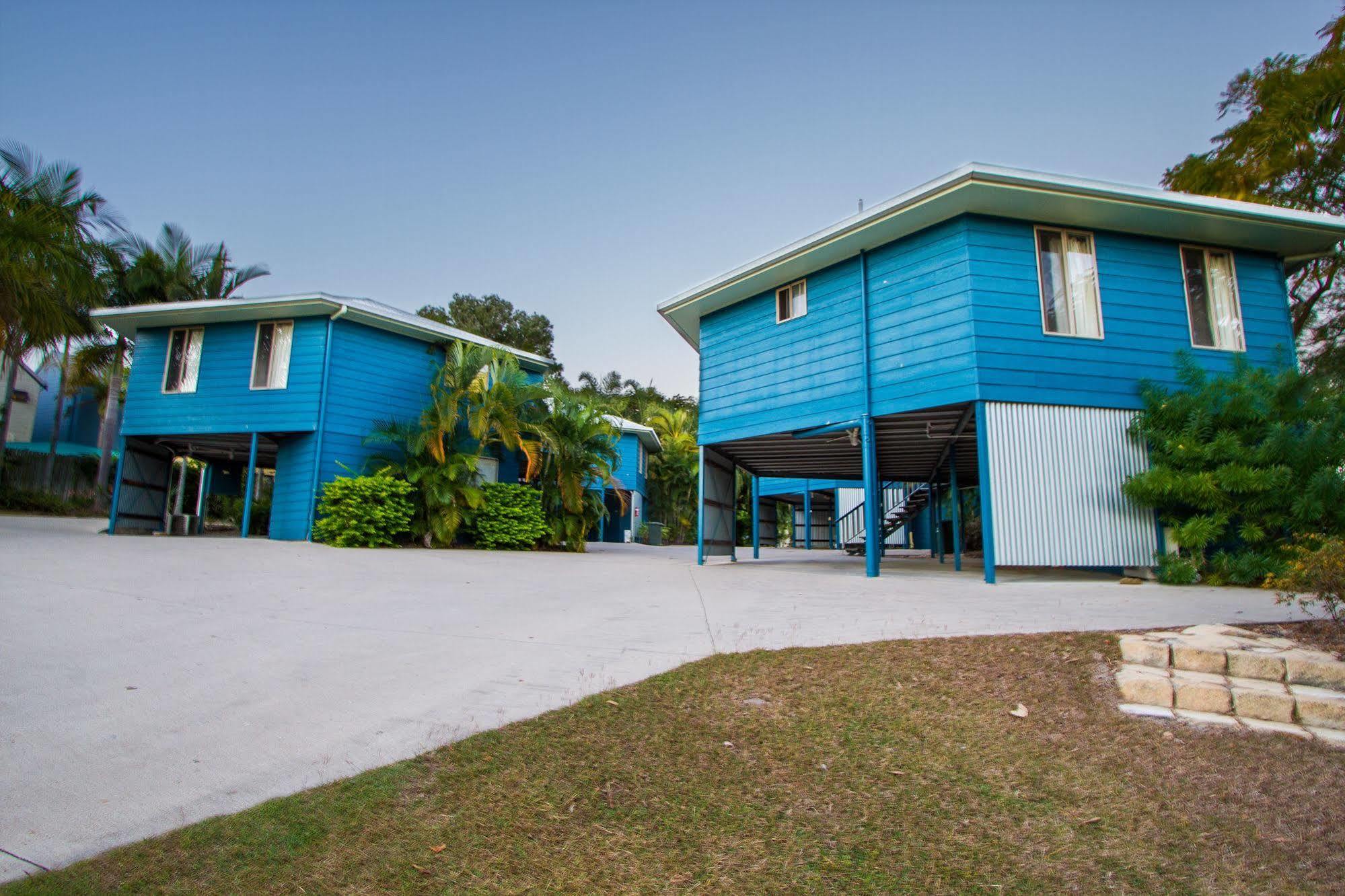 Boyne Island Motel And Villas エクステリア 写真